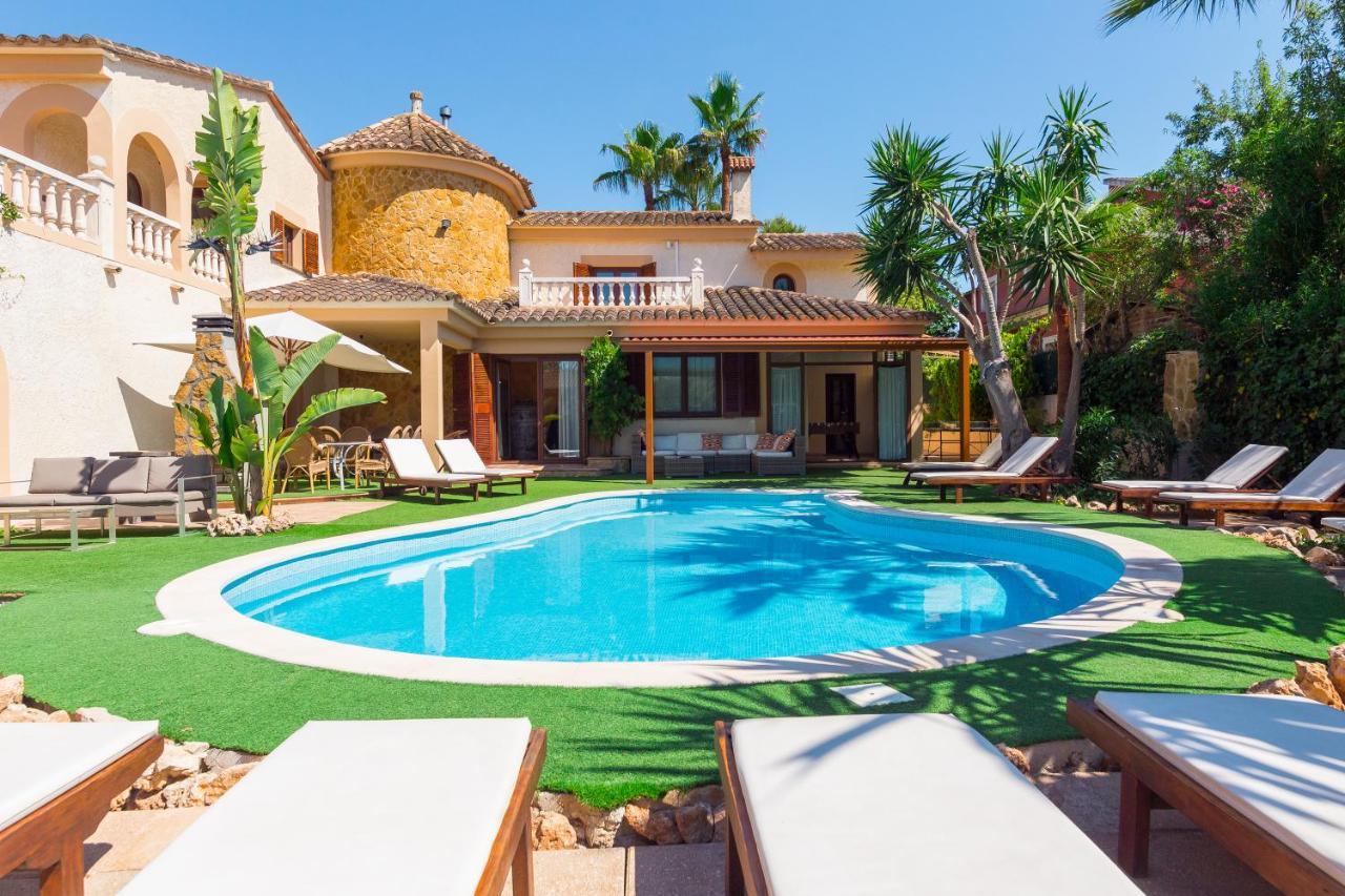 Castellet Villa